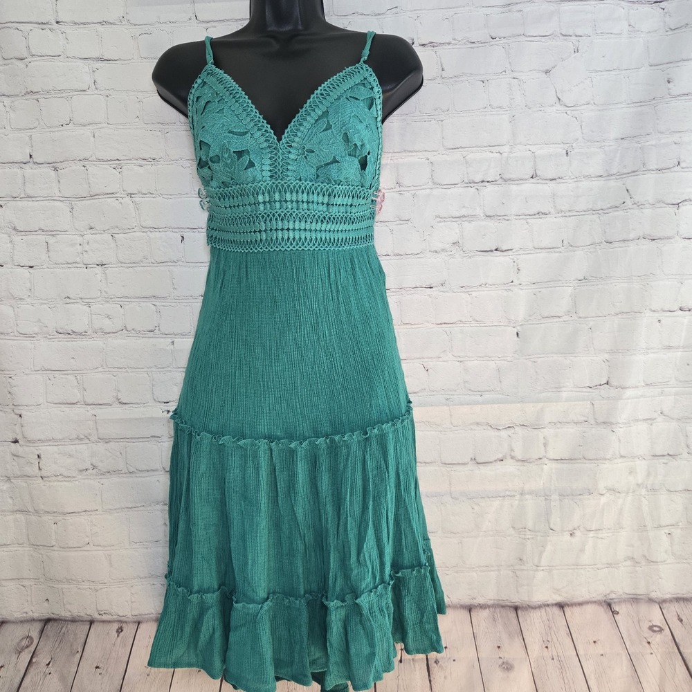 Love Tree Teal Green Crepe tiered embroidered bust boho open back dress Sz L